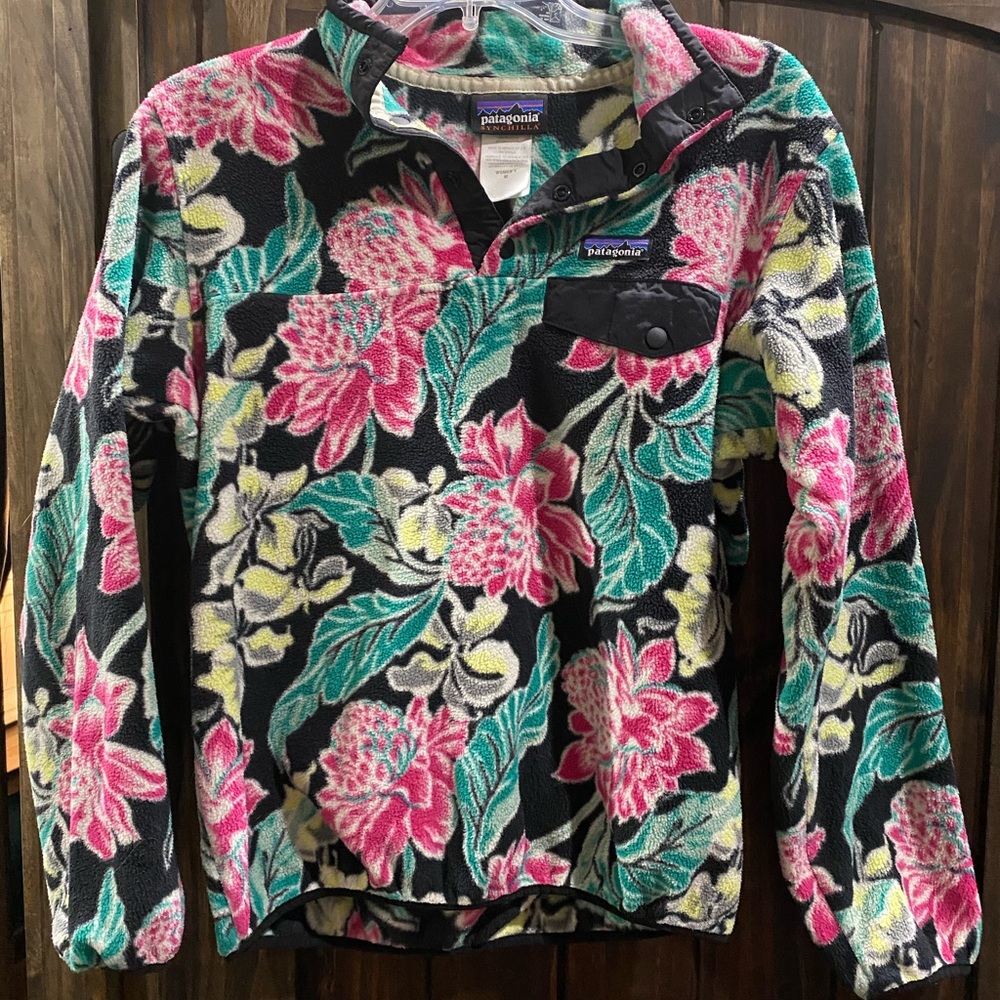 Patagonia pull over